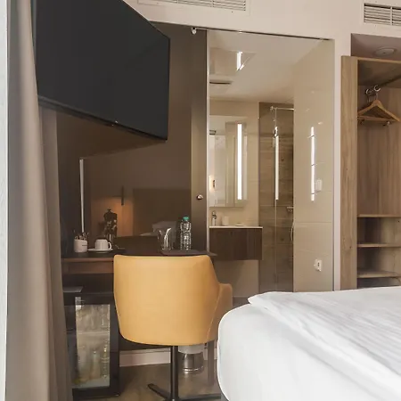 Amiral Hotel 4*