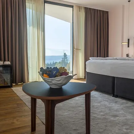 Amiral Hotel